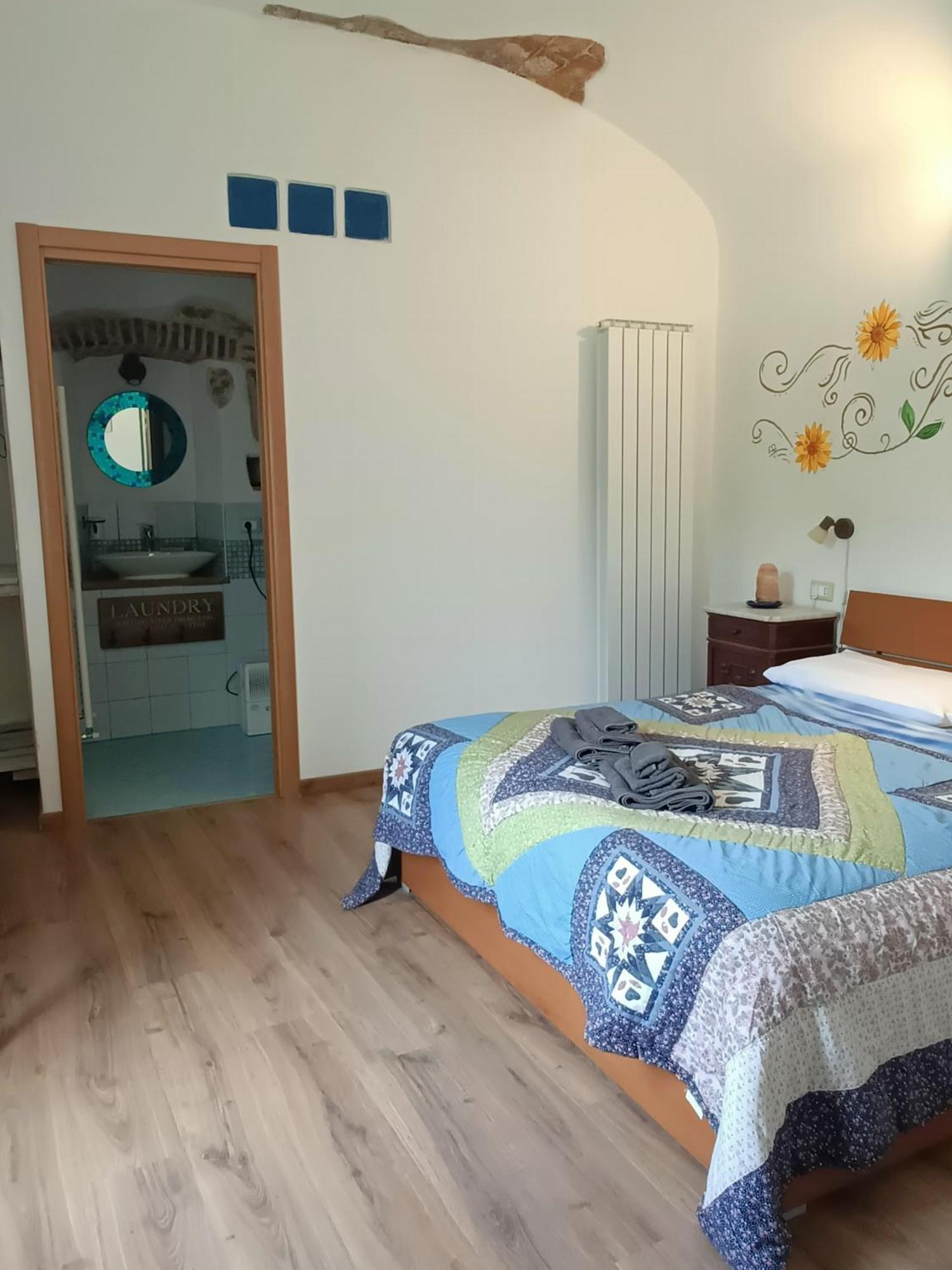 B&B Il Girasole Finale Ligure Εξωτερικό φωτογραφία